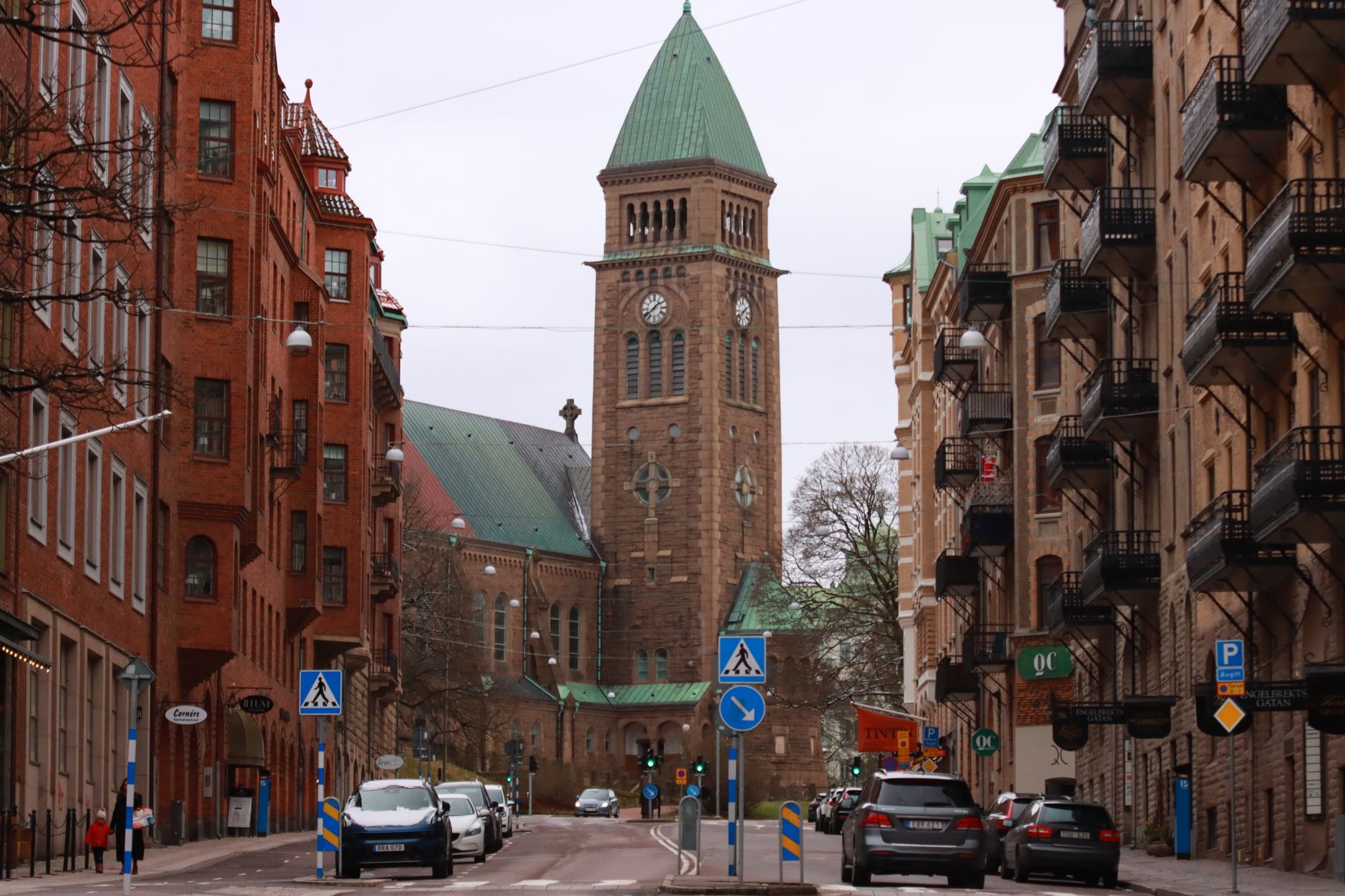 Sekelskiftesbebyggelse i Göteborg där historiska fasader möter moderna krav på underhåll och ombyggnation.